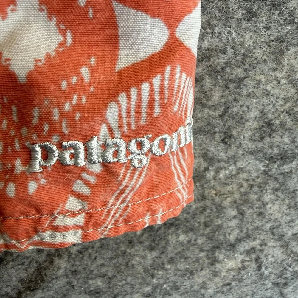 Patagonia Minimalist Wavefarer Board Shorts Mens 31 Orange Geometric Surf‎ Swim